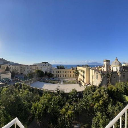 The Attico Bed and Breakfast Σορέντο Εξωτερικό φωτογραφία